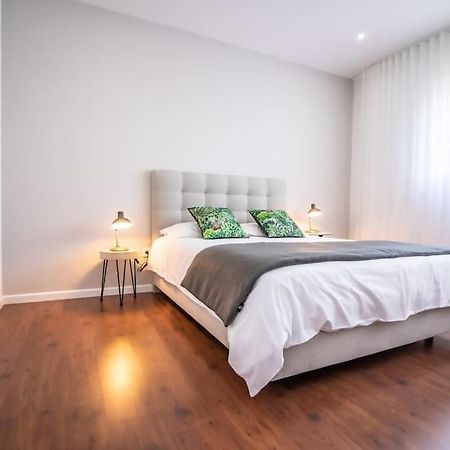 Cozy Sea View Apartment Near City & Airport Πόντα Ντελγκάντα Εξωτερικό φωτογραφία